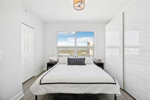 Condominio en alquiler en Sarasota, Florida, 3 dormitorios, 167.97 m2 № 2219438 - foto 21