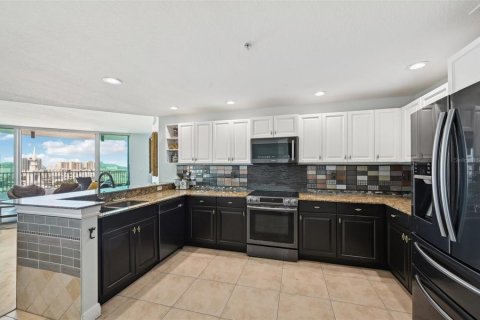 Condominio en alquiler en Sarasota, Florida, 3 dormitorios, 167.97 m2 № 2219438 - foto 26