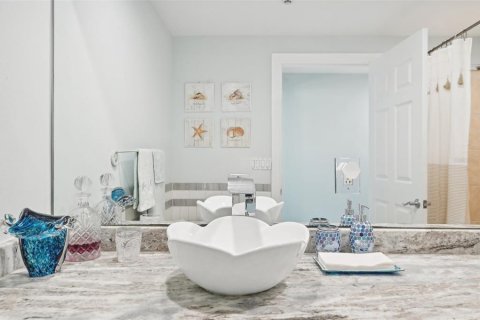 Condominio en alquiler en Sarasota, Florida, 3 dormitorios, 167.97 m2 № 2219438 - foto 19