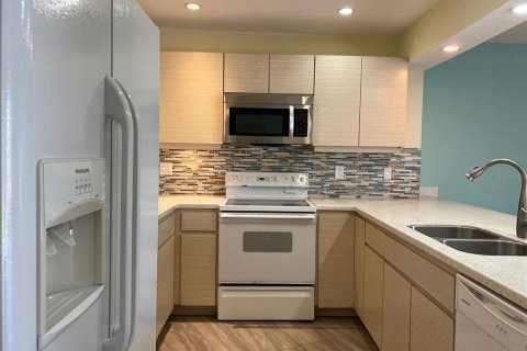 Copropriété à louer à Clearwater, Floride: 3 chambres, 118.36 m2 № 2105205 - photo 6