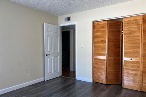 Copropriété à louer à Clearwater, Floride: 3 chambres, 118.36 m2 № 2105205 - photo 14