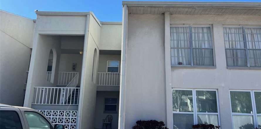 Condo à Clearwater, Floride, 3 chambres  № 2105205