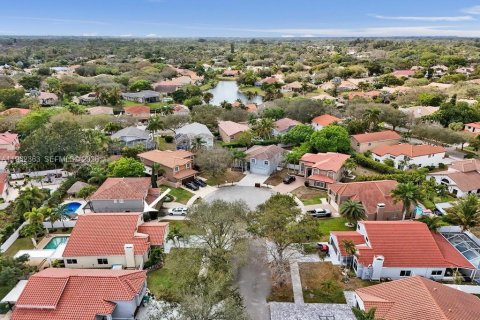 House in Parkland, Florida 4 bedrooms, 227.61 sq.m. № 2033563 - photo 30