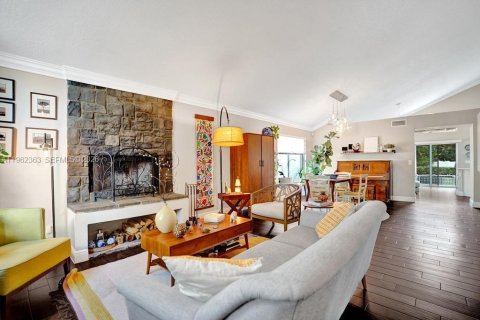 House in Parkland, Florida 4 bedrooms, 227.61 sq.m. № 2033563 - photo 9