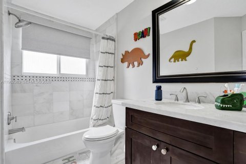 House in Parkland, Florida 4 bedrooms, 227.61 sq.m. № 2033563 - photo 23