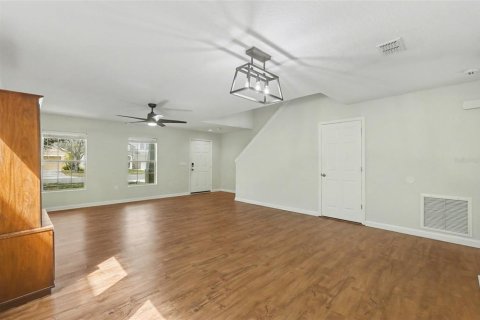 Villa ou maison à vendre à Palm Bay, Floride: 4 chambres, 254.74 m2 № 2142093 - photo 4