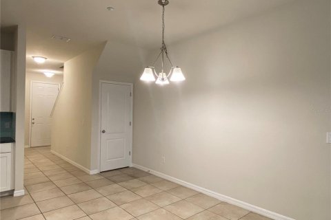Adosado en alquiler en Winter Park, Florida, 3 dormitorios, 173.91 m2 № 1901510 - foto 8