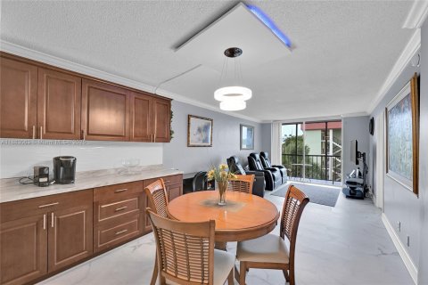 Condominio en venta en Fort Lauderdale, Florida, 2 dormitorios, 86.21 m2 № 2034471 - foto 22