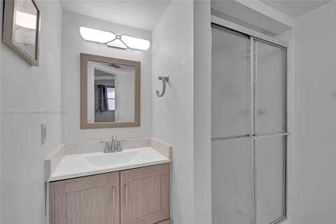 Condominio en venta en Fort Lauderdale, Florida, 2 dormitorios, 86.21 m2 № 2034471 - foto 30