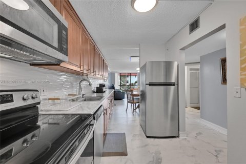 Condominio en venta en Fort Lauderdale, Florida, 2 dormitorios, 86.21 m2 № 2034471 - foto 20