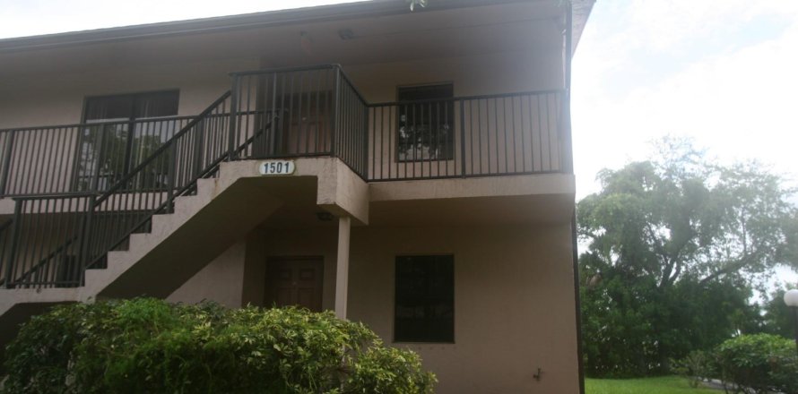 Condominio en Deerfield Beach, Florida, 2 dormitorios № 1228758