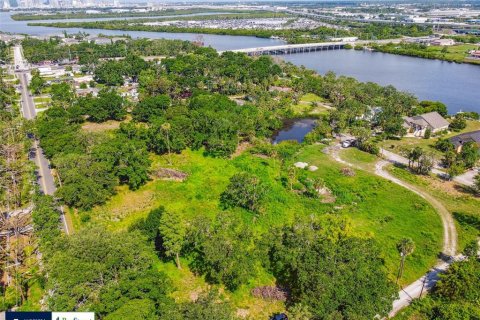 Terreno en venta en Tampa, Florida № 2144070 - foto 8