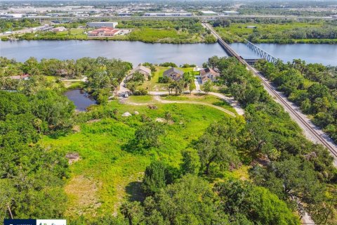 Terreno en venta en Tampa, Florida № 2144070 - foto 2