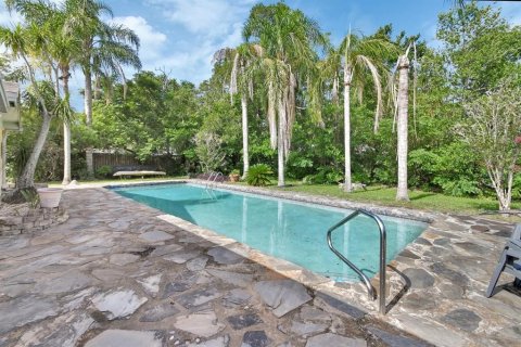 House in DeLand, Florida 3 bedrooms, 167.69 sq.m. № 1851465 - photo 2