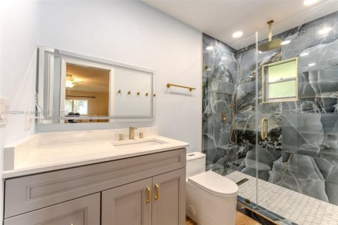 House in Orlando, Florida 3 bedrooms, 239.69 sq.m. № 1828245 - photo 15