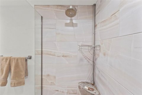 Condo in Sarasota, Florida, 3 bedrooms  № 2239842 - photo 19
