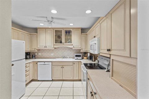 Condo in Sarasota, Florida, 3 bedrooms  № 2239842 - photo 14