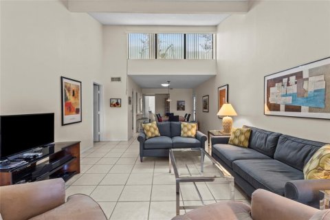 Condo in Sarasota, Florida, 3 bedrooms  № 2239842 - photo 10