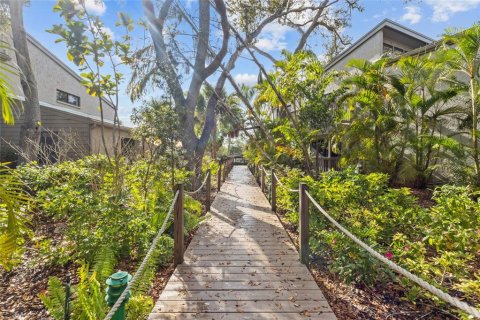 Condo in Sarasota, Florida, 3 bedrooms  № 2239842 - photo 29