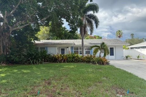 Casa en alquiler en Sarasota, Florida, 4 dormitorios, 184.78 m2 № 1907996 - foto 1