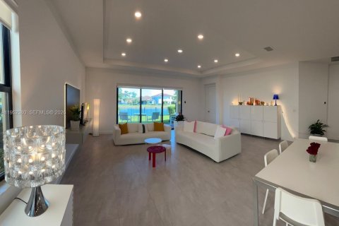 Купить виллу или дом в Паркленд, Флорида 3 спальни, 212.47м2, № 2006689 - фото 7