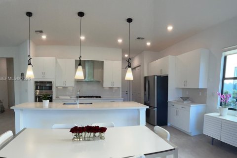 Купить виллу или дом в Паркленд, Флорида 3 спальни, 212.47м2, № 2006689 - фото 6