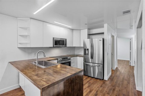 Adosado en alquiler en Kissimmee, Florida, 3 dormitorios, 128.21 m2 № 1816140 - foto 12