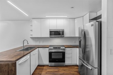 Adosado en alquiler en Kissimmee, Florida, 3 dormitorios, 128.21 m2 № 1816140 - foto 11