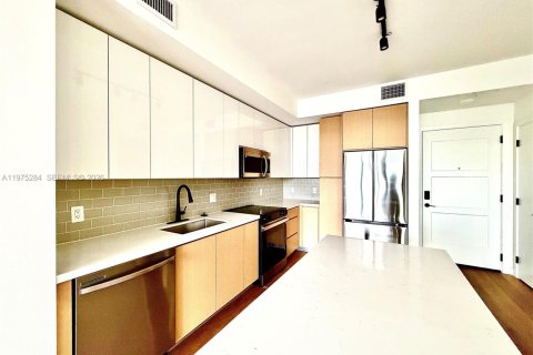 Снять в аренду кондоминиум в Норт-Майами, Флорида 3 спальни, 138.7м2, № 2041371 - фото 5