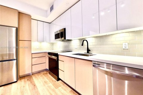 Снять в аренду кондоминиум в Норт-Майами, Флорида 3 спальни, 138.7м2, № 2041371 - фото 4