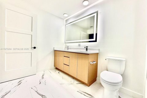Снять в аренду кондоминиум в Норт-Майами, Флорида 3 спальни, 138.7м2, № 2041371 - фото 22