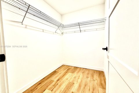 Снять в аренду кондоминиум в Норт-Майами, Флорида 3 спальни, 138.7м2, № 2041371 - фото 25