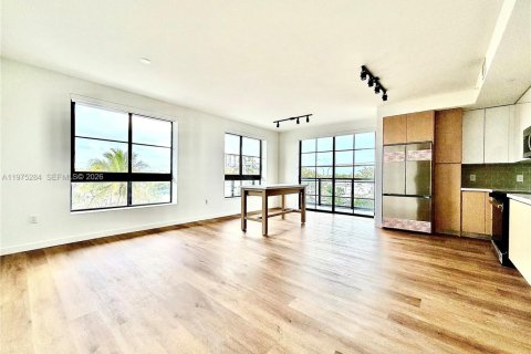 Снять в аренду кондоминиум в Норт-Майами, Флорида 3 спальни, 138.7м2, № 2041371 - фото 6