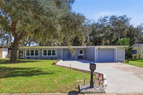 House in Titusville, Florida 3 bedrooms, 121.33 sq.m. № 2429509