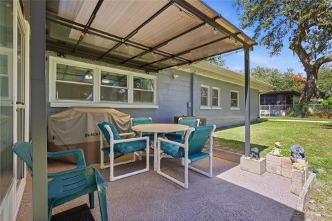 House in Titusville, Florida 3 bedrooms, 121.33 sq.m. № 2429509 - photo 29