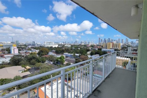 Copropriété à vendre à Miami, Floride: 2 chambres, 74.14 m2 № 1933781 - photo 2