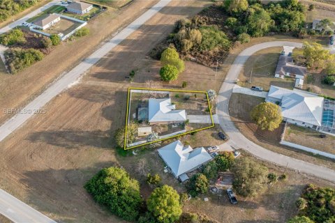 House in LaBelle, Florida 3 bedrooms № 1984297 - photo 30