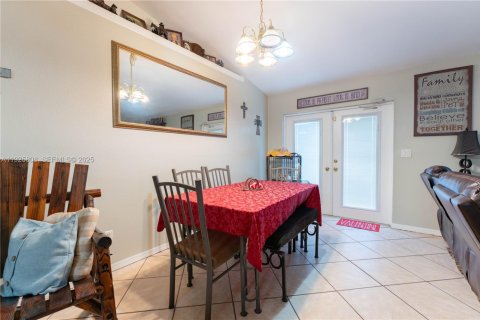 House in LaBelle, Florida 3 bedrooms № 1984297 - photo 11