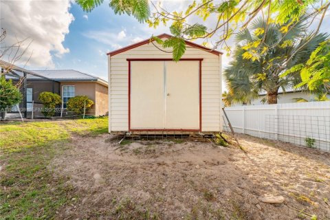House in LaBelle, Florida 3 bedrooms № 1984297 - photo 23