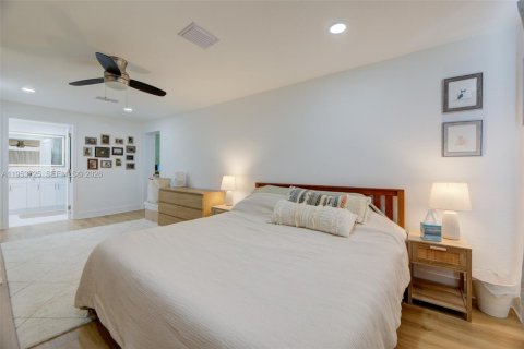 Villa ou maison à vendre à Miami, Floride: 4 chambres, 191.94 m2 № 2089640 - photo 29