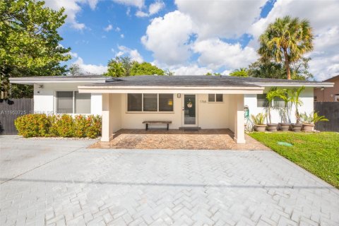 Villa ou maison à vendre à Miami, Floride: 4 chambres, 191.94 m2 № 2089640 - photo 3