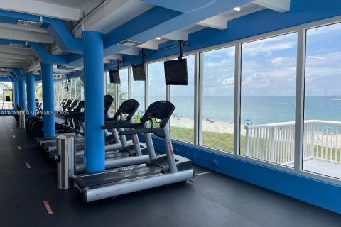 Copropriété à vendre à Miami Beach, Floride: 2 chambres, 91.04 m2 № 2088891 - photo 14