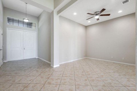 Villa ou maison à louer à Wellington, Floride: 4 chambres, 302.3 m2 № 2078598 - photo 8