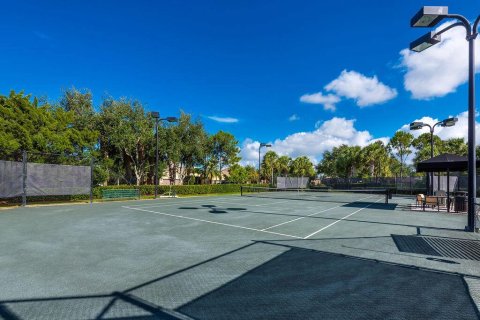 Villa ou maison à louer à Wellington, Floride: 4 chambres, 302.3 m2 № 2078598 - photo 6
