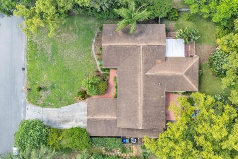 House in Lakeland, Florida 4 bedrooms, 248.7 sq.m. № 1783123 - photo 6