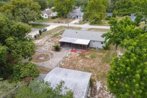House in Leesburg, Florida 3 bedrooms, 88.26 sq.m. № 2199778 - photo 9