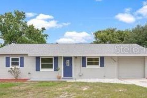 House in Leesburg, Florida 3 bedrooms, 88.26 sq.m. № 2199778 - photo 2
