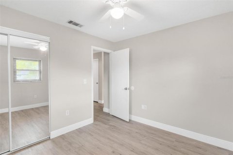 House in Leesburg, Florida 3 bedrooms, 88.26 sq.m. № 2199778 - photo 28