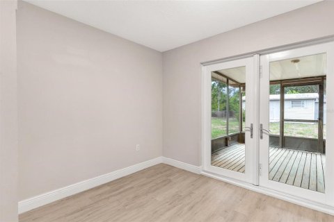 House in Leesburg, Florida 3 bedrooms, 88.26 sq.m. № 2199778 - photo 29