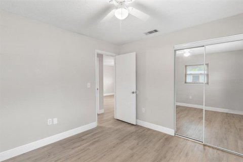 House in Leesburg, Florida 3 bedrooms, 88.26 sq.m. № 2199778 - photo 25